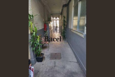 Apartamento à venda com 79m², 2 quartos e sem vaga