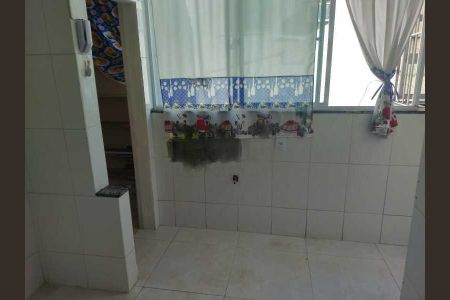 Apartamento à venda com 79m², 2 quartos e sem vaga