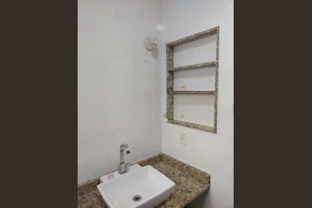 Apartamento à venda com 79m², 2 quartos e sem vaga