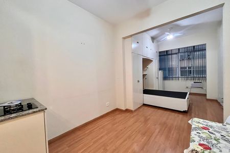 Sala  de apartamento para alugar com 1 quarto, 35m² em Copacabana, Rio de Janeiro