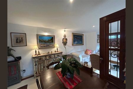 Casa de Condomínio à venda com 5 quartos, 117m² em Vila Elvira, São Paulo