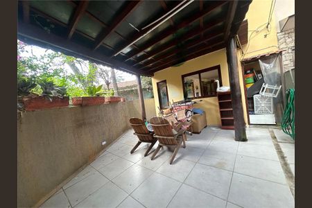Casa de Condomínio à venda com 5 quartos, 117m² em Vila Elvira, São Paulo