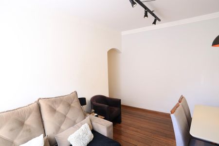 Sala de apartamento à venda com 2 quartos, 70m² em Cidade Nova, Belo Horizonte