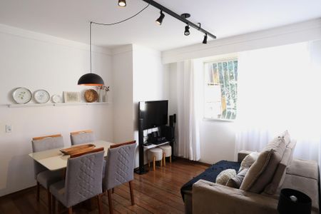 Sala de apartamento à venda com 2 quartos, 70m² em Cidade Nova, Belo Horizonte