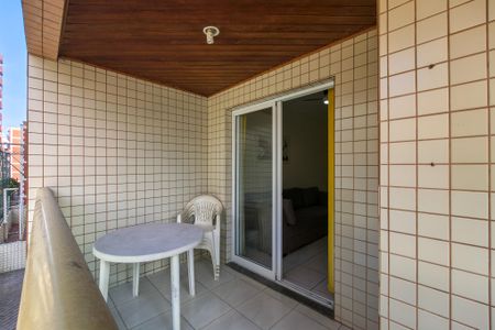 Apartamento para alugar com 77m², 1 quarto e 1 vagaSacada 