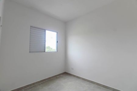 Quarto 2 de apartamento para alugar com 2 quartos, 48m² em Jardim Caguassu, São Paulo