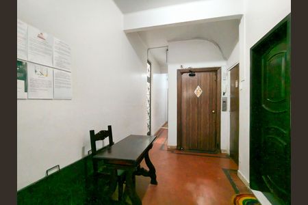 Apartamento à venda com 68m², 2 quartos e sem vaga Apartamento à venda com 68m², 2 quartos e sem vagaFachada e portaria