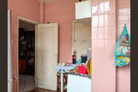 Apartamento à venda com 68m², 2 quartos e sem vaga Apartamento à venda com 68m², 2 quartos e sem vagaCozinha e Área de Serviço