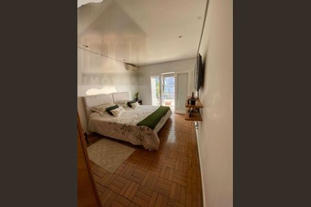 Casa à venda com 300m², 3 quartos e 2 vagas
