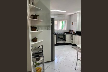 Casa à venda com 300m², 3 quartos e 2 vagas