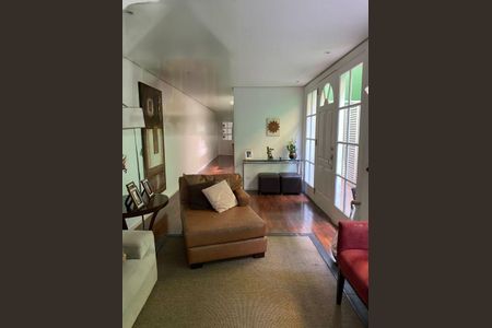 Casa à venda com 3 quartos, 300m² em Vila Mascote, São Paulo