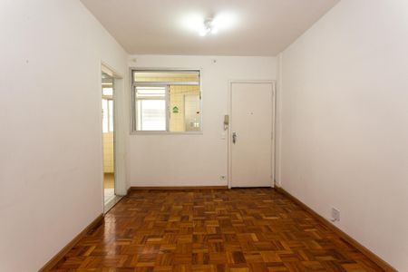 Apartamento para alugar com 83m², 2 quartos e 1 vaga Apartamento para alugar com 83m², 2 quartos e 1 vagaSala
