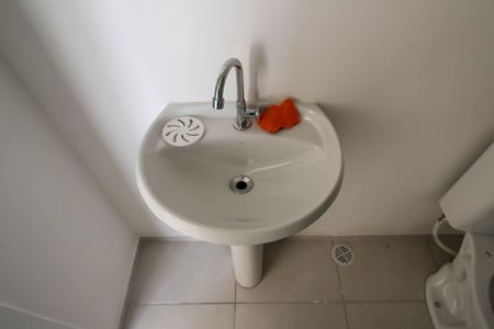 Apartamento para alugar com 34m², 2 quartos e sem vagaBanheiro