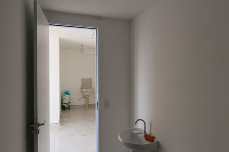 Apartamento para alugar com 34m², 2 quartos e sem vagaBanheiro