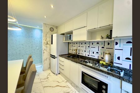Apartamento à venda com 56m², 2 quartos e 1 vagaCozinha