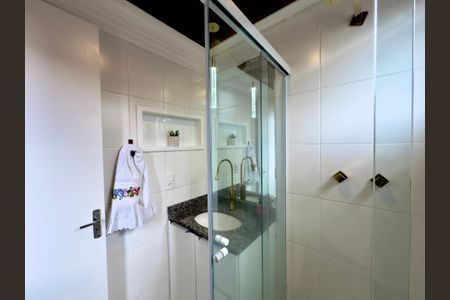 Apartamento à venda com 56m², 2 quartos e 1 vagaBanheiro da Suíte 1