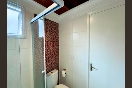 Apartamento à venda com 56m², 2 quartos e 1 vagaBanheiro da Suíte 1