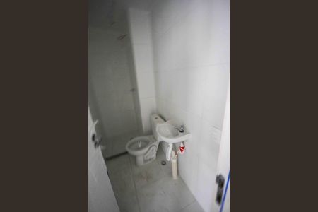 Apartamento para alugar com 31m², 2 quartos e sem vaga Apartamento para alugar com 31m², 2 quartos e sem vagaBanheiro