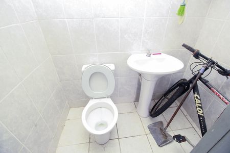Casa à venda com 250m², 4 quartos e 3 vagasBanheiro de serviço