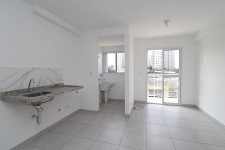 Sala/Cozinha de apartamento para alugar com 2 quartos, 39m² em Itaquera, São Paulo