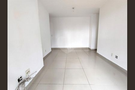 Apartamento à venda com 2 quartos, 64m² em Vila Paulo Silas, São Paulo