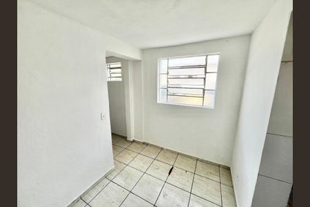 Sala de casa de condomínio para alugar com 1 quarto, 40m² em Vila Espanhola, São Paulo