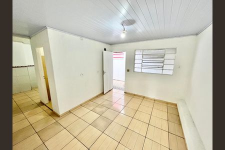 Sala de casa de condomínio para alugar com 1 quarto, 40m² em Vila Espanhola, São Paulo