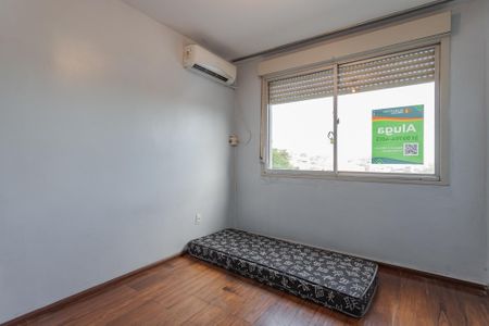 Quarto 2 de apartamento para alugar com 2 quartos, 58m² em Vila Jardim, Porto Alegre