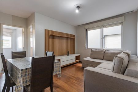 Sala de apartamento para alugar com 2 quartos, 58m² em Vila Jardim, Porto Alegre