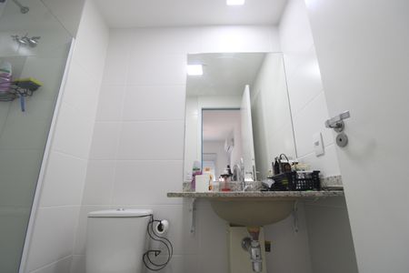 Apartamento para alugar com 65m², 2 quartos e sem vagaBanheiro da suíte