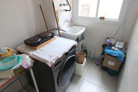 Apartamento para alugar com 65m², 2 quartos e sem vagaÁrea de serviço