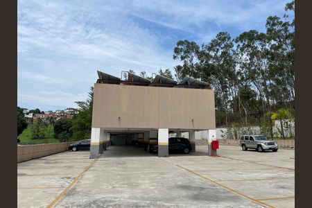 Apartamento para alugar com 65m², 2 quartos e sem vaga Apartamento para alugar com 65m², 2 quartos e sem vagaÁrea comum - Edifício garagem e painel solar