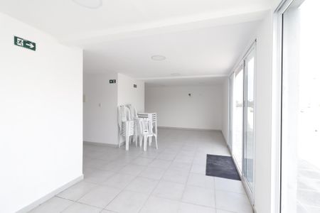 Apartamento para alugar com 47m², 2 quartos e sem vagaÁrea comum - Salão de festas