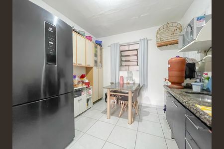 Casa à venda com 148m², 2 quartos e 2 vagas Casa à venda com 148m², 2 quartos e 2 vagasCozinha