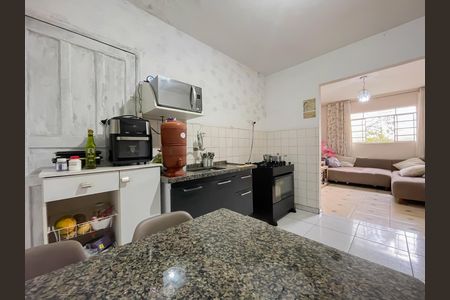 Casa à venda com 148m², 2 quartos e 2 vagas Casa à venda com 148m², 2 quartos e 2 vagasCozinha