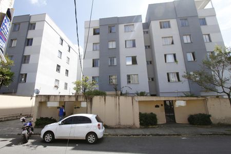 Apartamento para alugar com 68m², 3 quartos e 1 vagaFachada