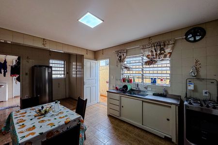 Cozinha de casa à venda com 2 quartos, 200m² em Vila Diva (zona Leste), São Paulo