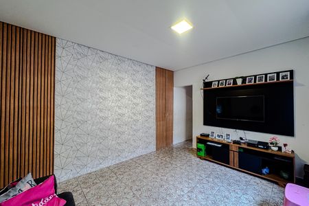 Sala de casa à venda com 3 quartos, 125m² em Vila Diva (zona Leste), São Paulo