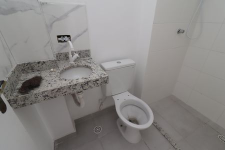 Apartamento para alugar com 39m², 2 quartos e sem vagaBanheiro