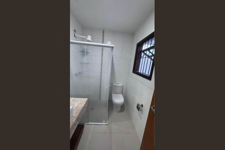 Casa para alugar com 100m², 2 quartos e 2 vagasBanheiro