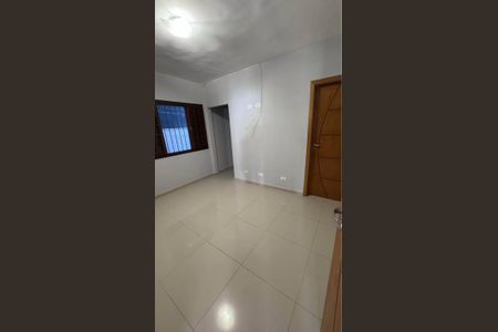 Casa para alugar com 100m², 2 quartos e 2 vagasQuarto