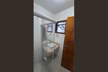 Casa para alugar com 100m², 2 quartos e 2 vagasBanheiro