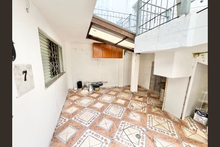 Casa de condomínio para alugar com 40m², 1 quarto e 1 vagaÁrea de Serviço / Quintal
