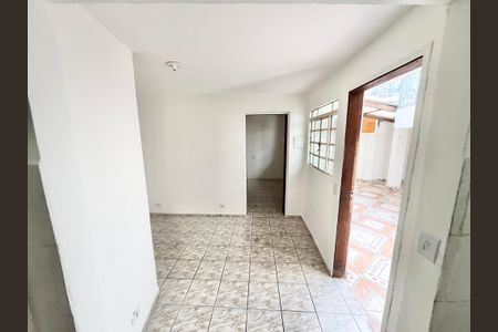 Sala/Cozinha de casa de condomínio para alugar com 1 quarto, 40m² em Vila Espanhola, São Paulo