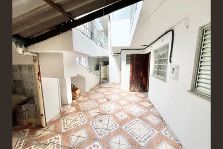 Casa de condomínio para alugar com 40m², 1 quarto e 1 vagaÁrea de Serviço / Quintal