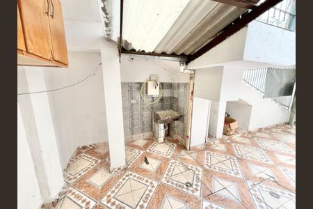 Casa de condomínio para alugar com 40m², 1 quarto e 1 vagaÁrea de Serviço / Quintal