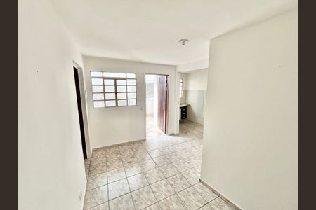 Sala/Cozinha de casa de condomínio para alugar com 1 quarto, 40m² em Vila Espanhola, São Paulo