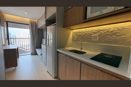 Cozinha de apartamento para alugar com 1 quarto, 25m² em Vila Mariana, São Paulo