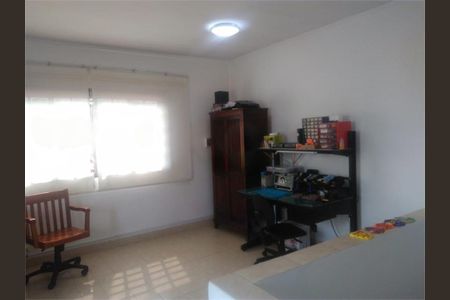 Casa à venda com 3 quartos, 258m² em Vila Pereira Barreto, São Paulo