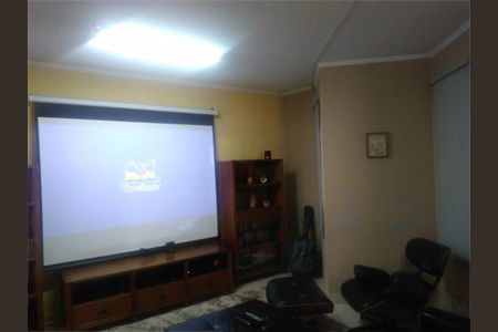 Casa à venda com 3 quartos, 258m² em Vila Pereira Barreto, São Paulo